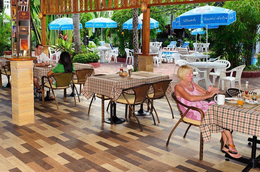 The Expat Hotel Patong Εξωτερικό φωτογραφία