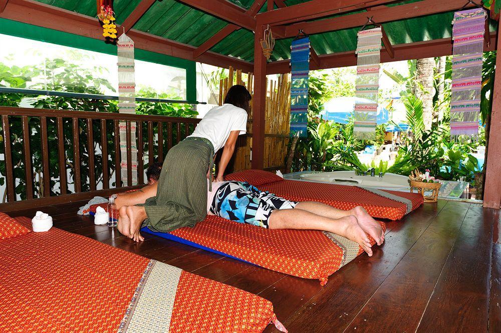 The Expat Hotel Patong Εξωτερικό φωτογραφία