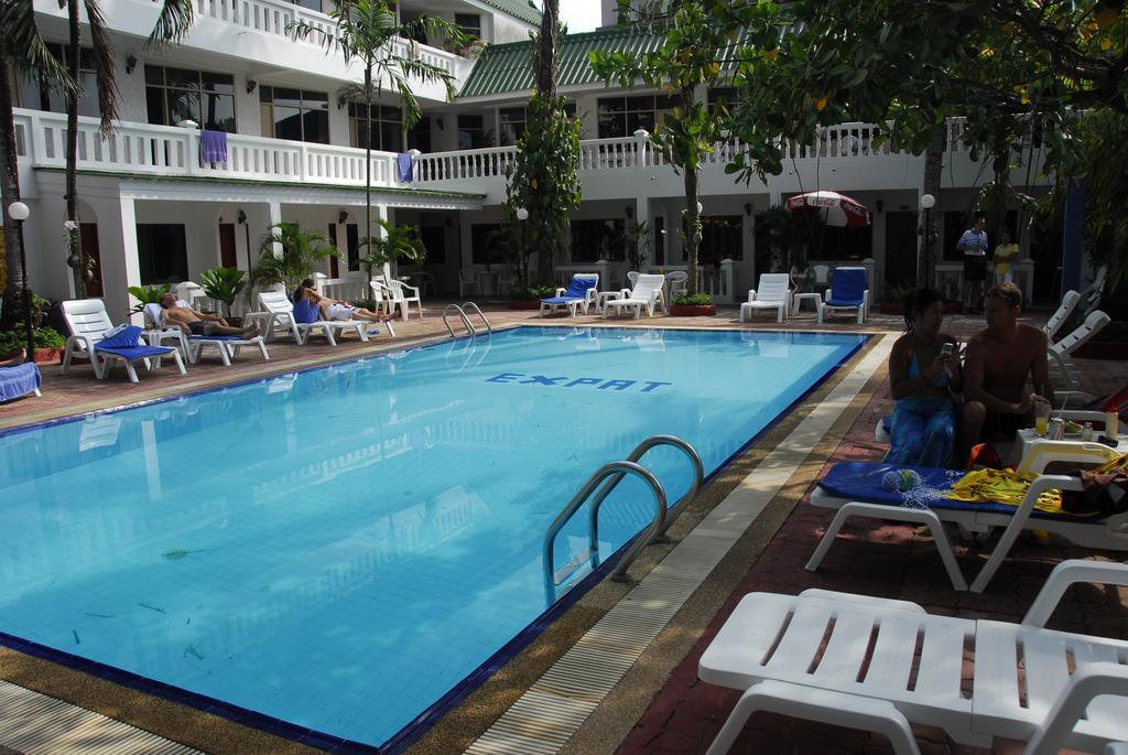 The Expat Hotel Patong Εξωτερικό φωτογραφία