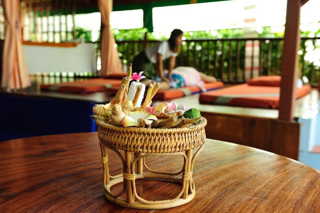 The Expat Hotel Patong Εξωτερικό φωτογραφία