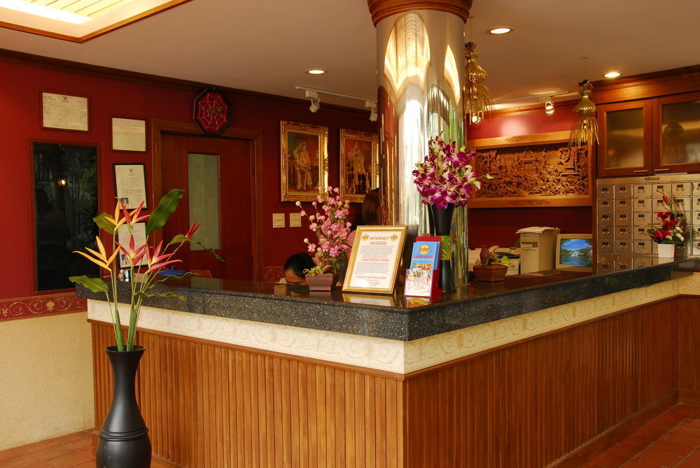 The Expat Hotel Patong Εξωτερικό φωτογραφία