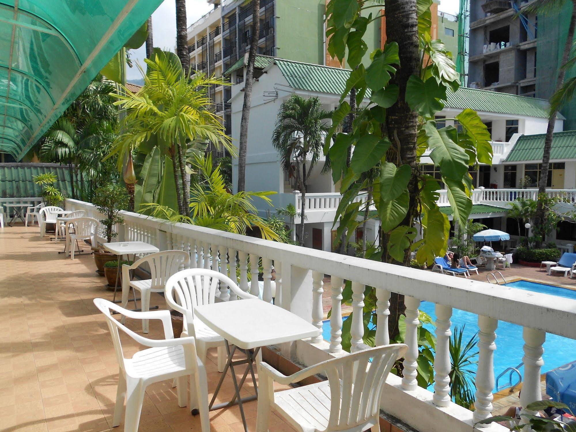 The Expat Hotel Patong Εξωτερικό φωτογραφία