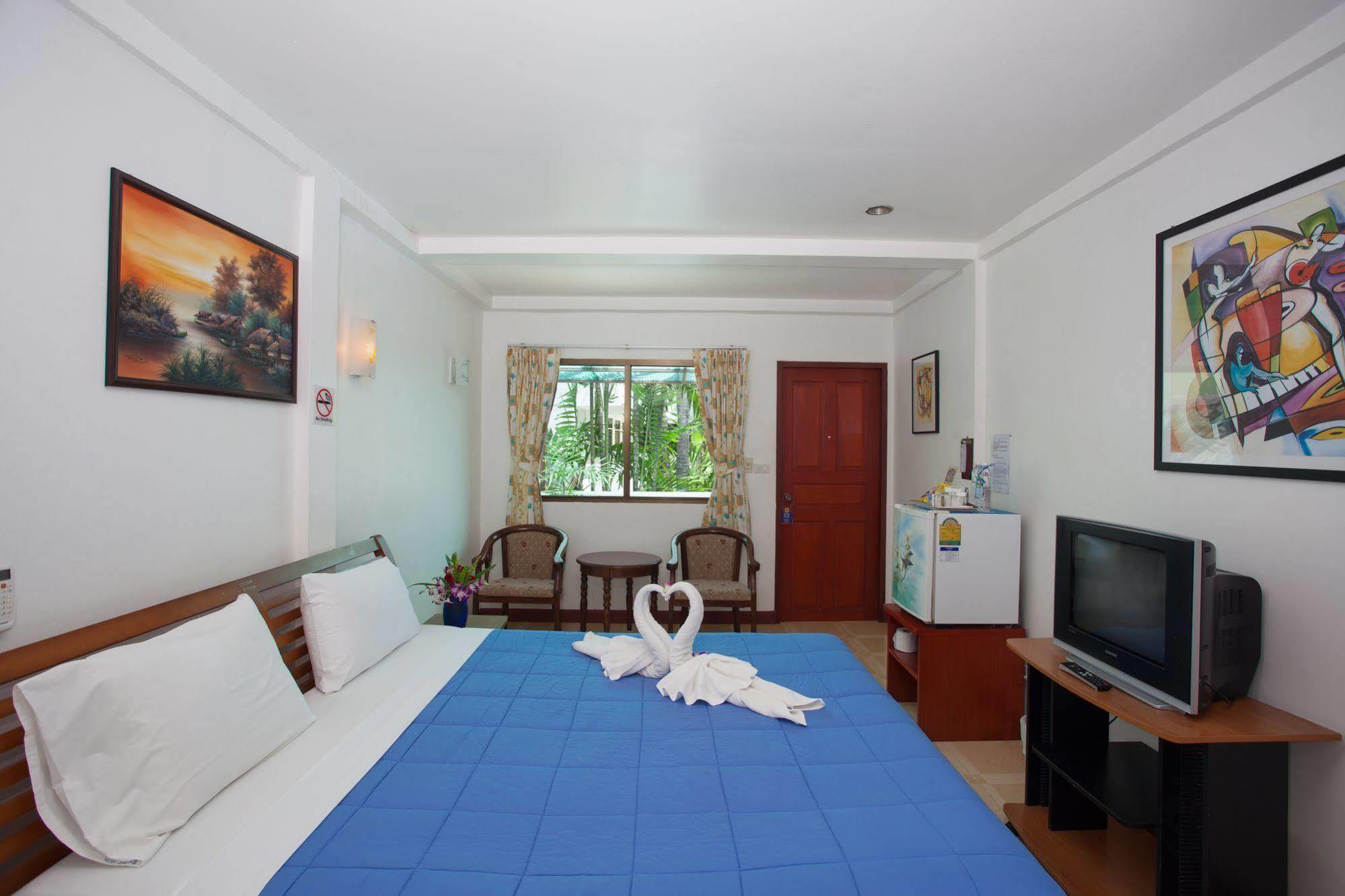 The Expat Hotel Patong Εξωτερικό φωτογραφία