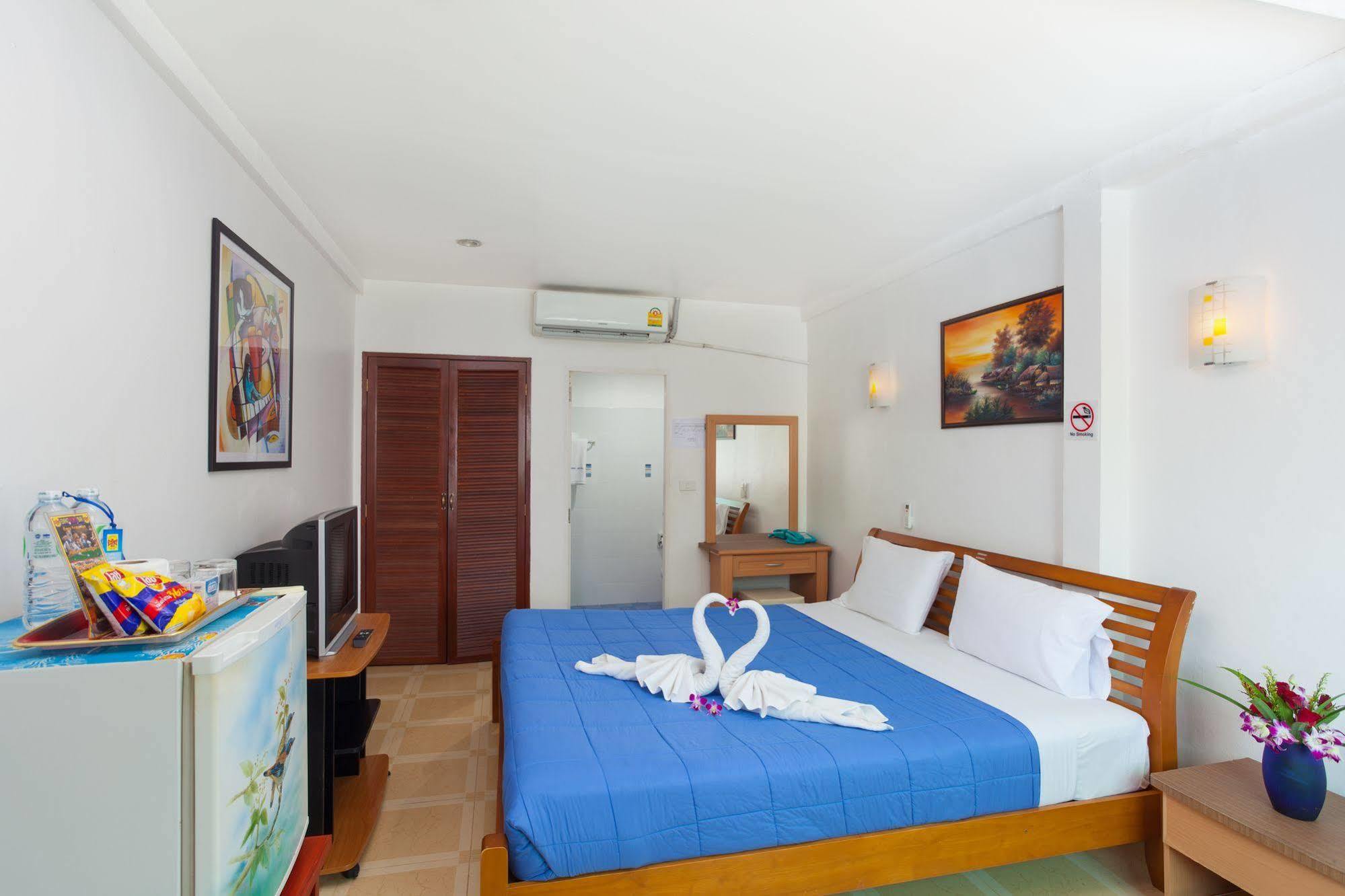The Expat Hotel Patong Εξωτερικό φωτογραφία